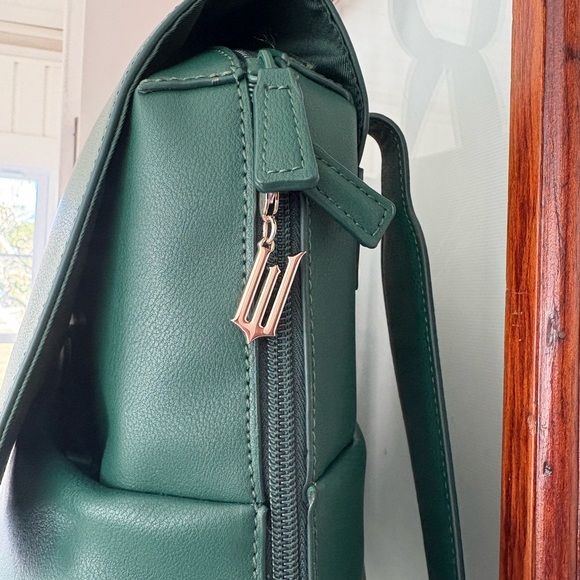 BEIS Wicked Elphaba Green Backpack - Picture 4 of 12